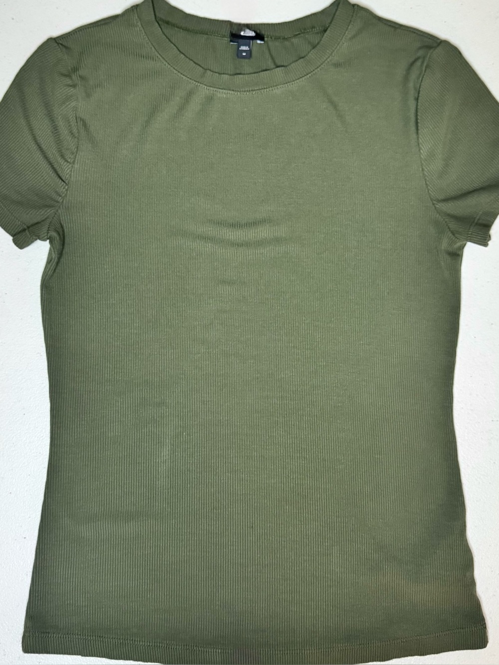 Express Olive Green Ribbed Fitted Tee Crew Neck Stretch Top Size Medium